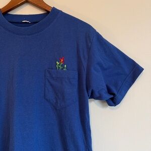 VTG Blue Pocket T-Shirt Women S/M Hand Embroidered Flower Gorpcore Cottagecore